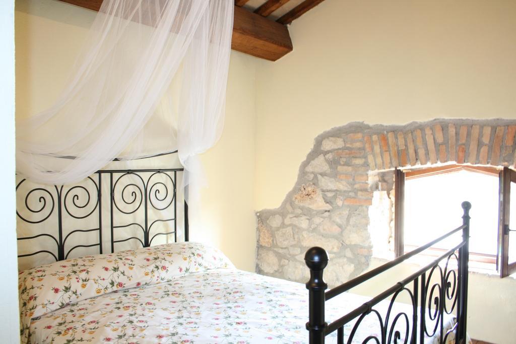 Agriturismo Terre Di Musignano Canino Ruang foto