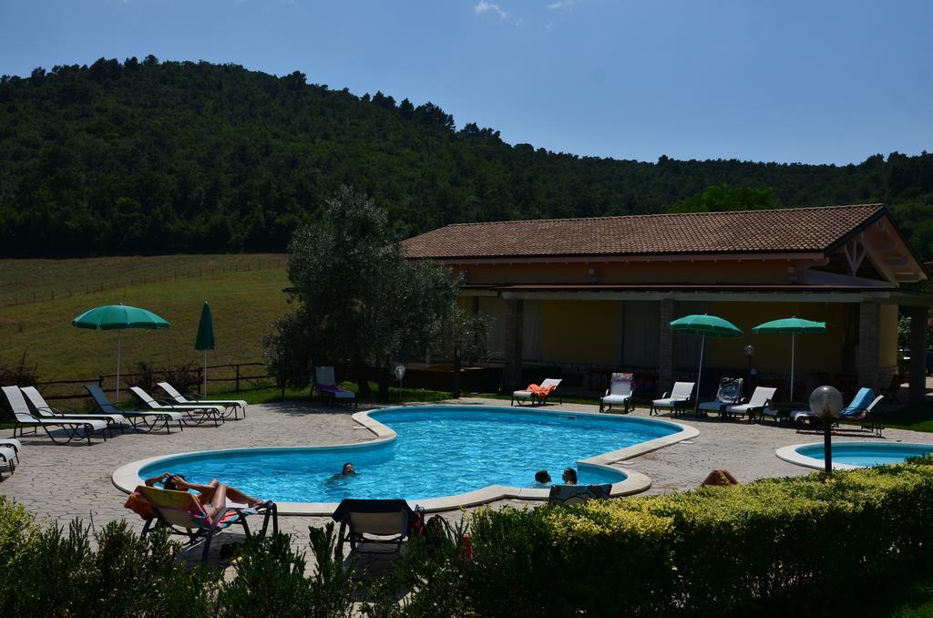 Agriturismo Terre Di Musignano Canino Bagian luar foto
